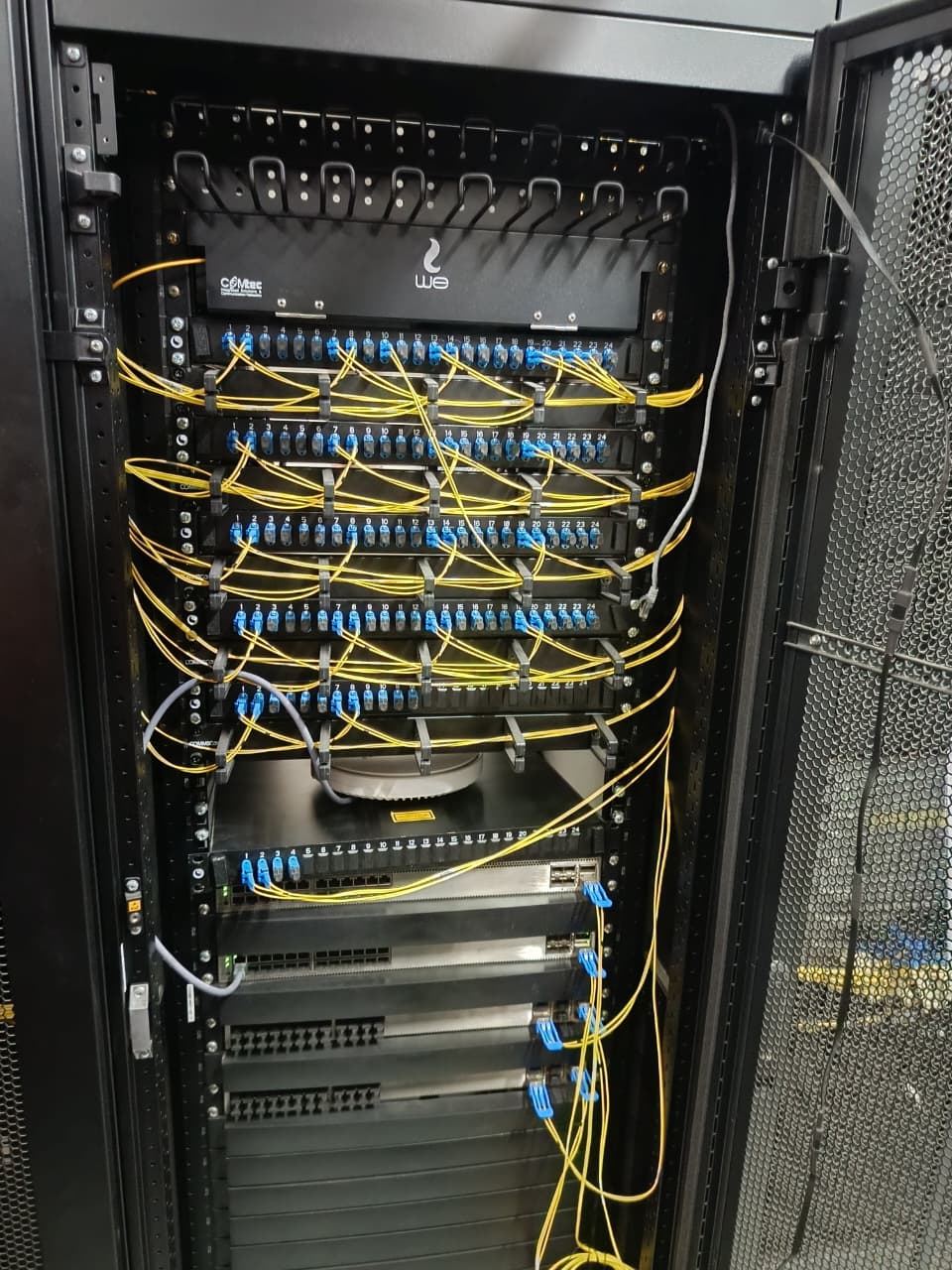 Data Center Photo 28
